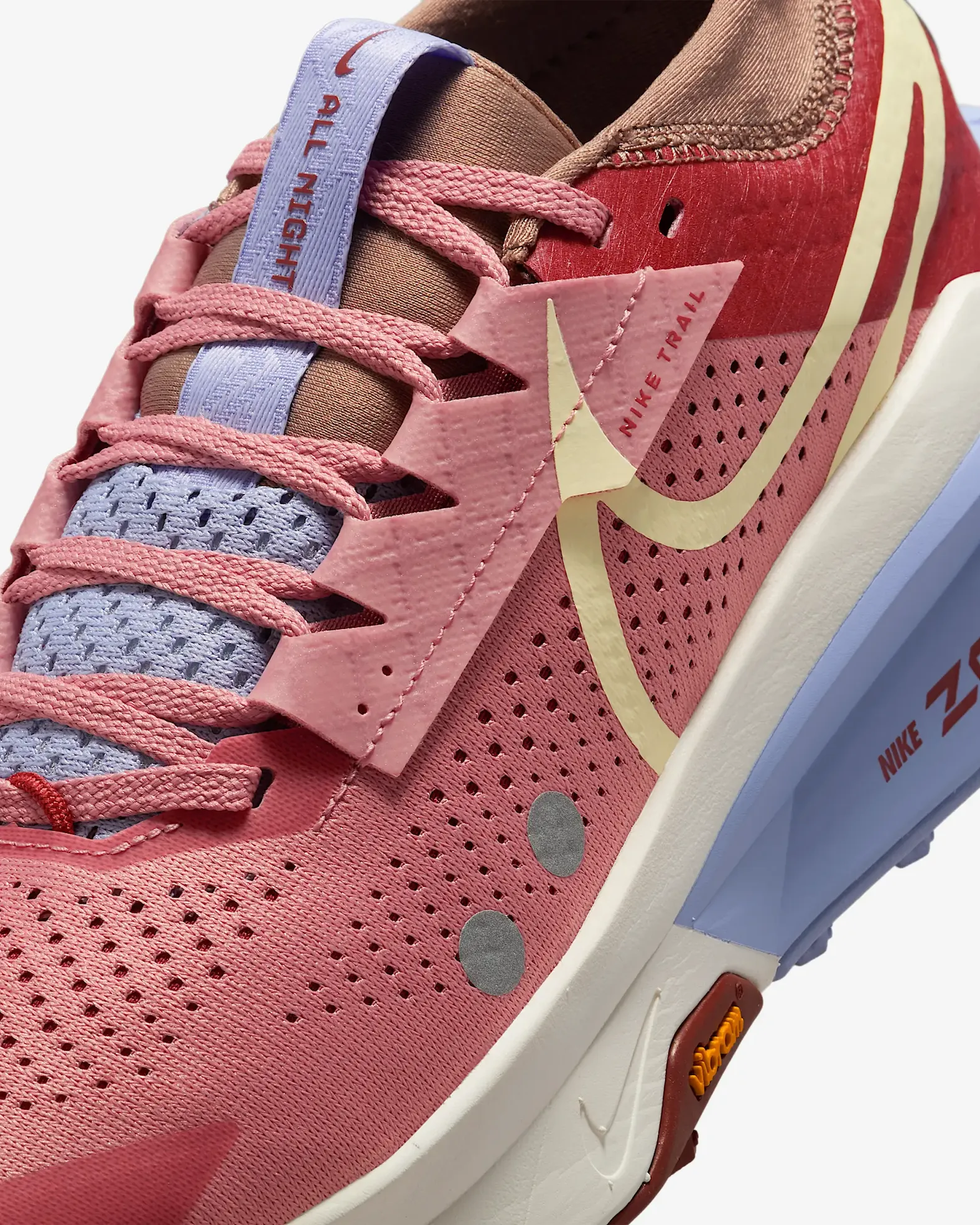 Women's Nike ZoomX Zegama Trail 2 - Red Stardust/Alabaster/Mars